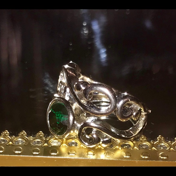 Ring - Picture 2 of 2